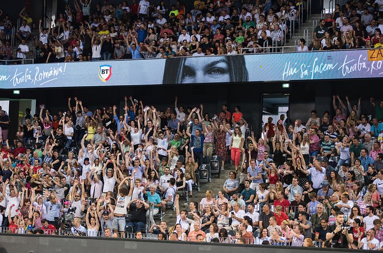 Crowd at a tennis match