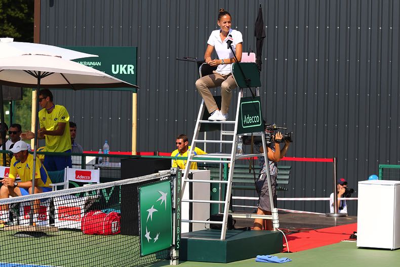 Tennis umpire